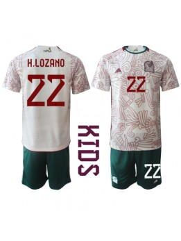 Otroški Nogometna dresi replika Mehika Hirving Lozano #22 Gostujoči SP 2022 Kratek rokav (+ hlače)